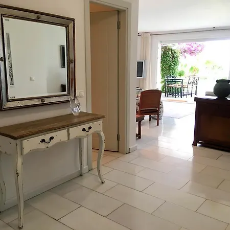 Safir Apartment